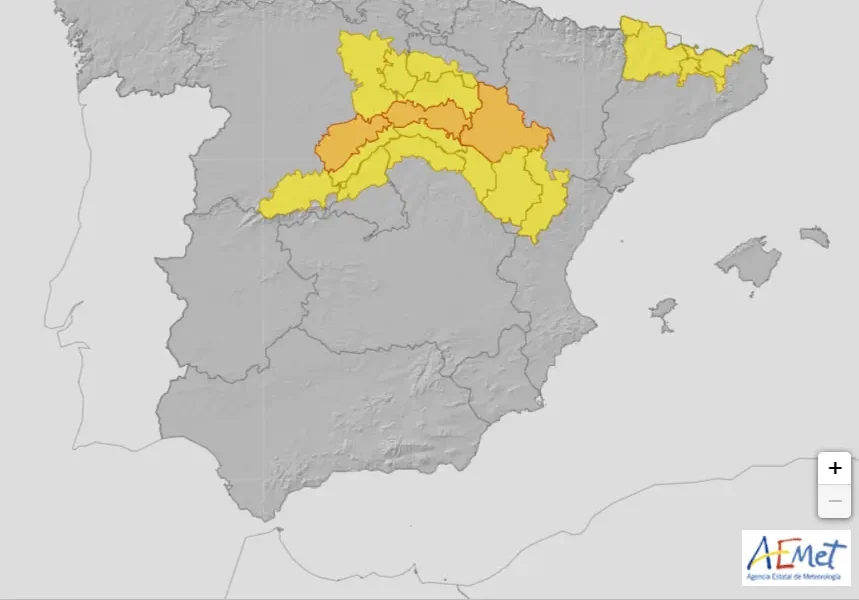 Tráfico pide prudencia en los desplazamientos por nevadas en la zona centro mañana viernes