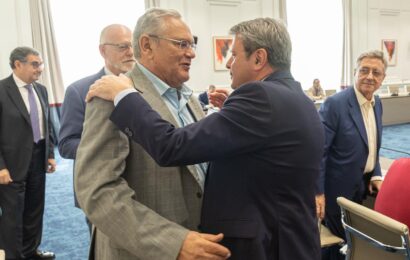 El Ministerio de Transporte rinde homenaje a Ovidio de la Roza y Miguel Ángel Valverde por su trayectoria en el CNTC