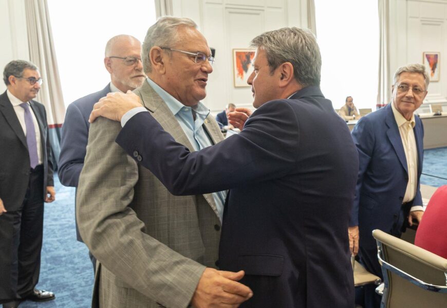 El Ministerio de Transporte rinde homenaje a Ovidio de la Roza y Miguel Ángel Valverde por su trayectoria en el CNTC