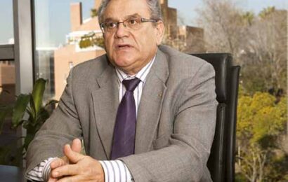 Ovidio de la Roza: 50 años de compromiso con el transporte Ovidio de la Roza: 50 años de compromiso con el transporte