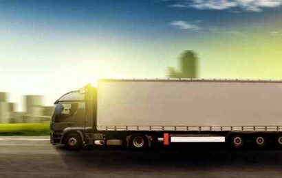 Transportistas, productores y distribuidores reclaman adaptar el Plan Auto 2030 a la tendencia europea e incluir a los combustibles renovables Transportistas, productores y distribuidores reclaman adaptar el Plan Auto 2030 a la tendencia europea e incluir a los combustibles renovables